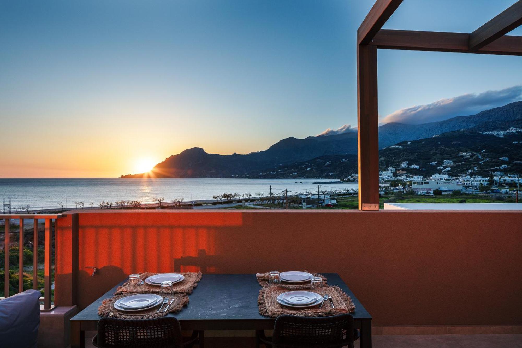 Ririka Beach Living, New Feel-At-Home Luxury Suites Плакиас Екстериор снимка